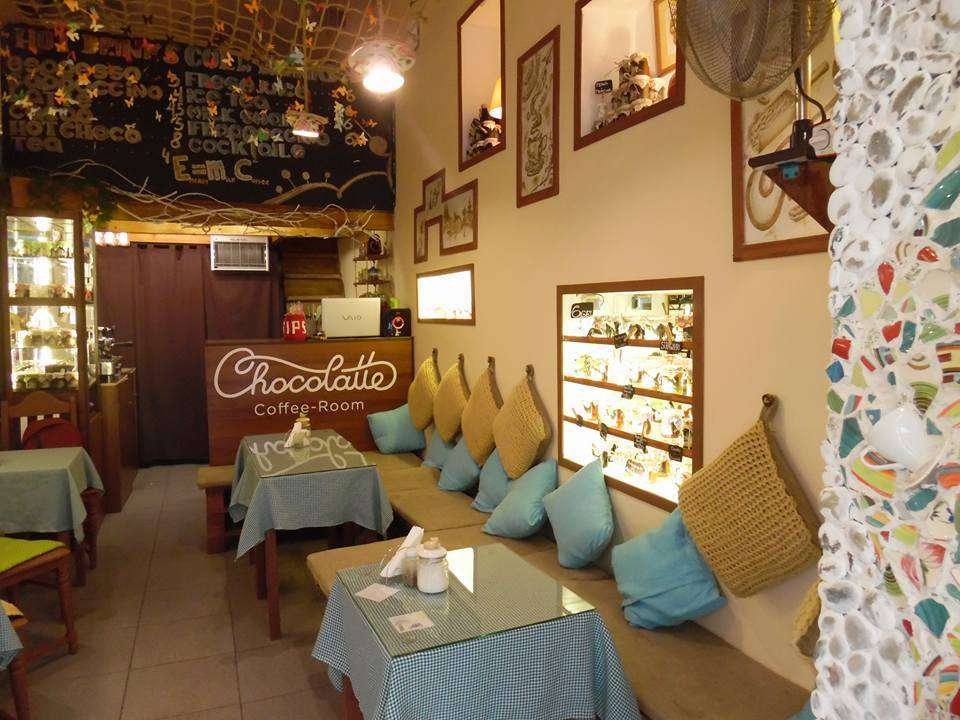 تصویری از داخل کافه Chocolate در شهر باتومی